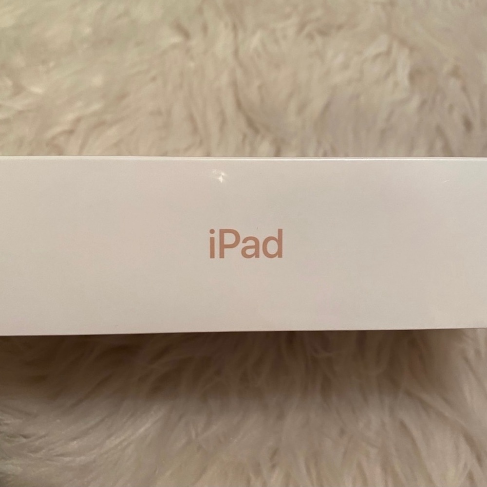 Ipad gen 7 wifi 32GB - Picture 4 of 4